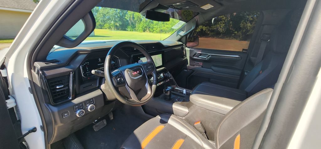 Used 2025 GMC Sierra 1500 AT4 AWD/4WD image 15