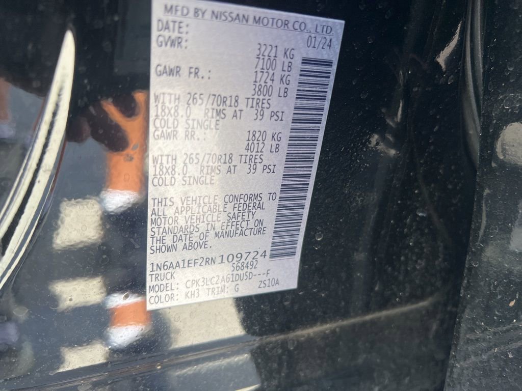 Certified 2024 Nissan Titan SV w/ SV Convenience Package image 6