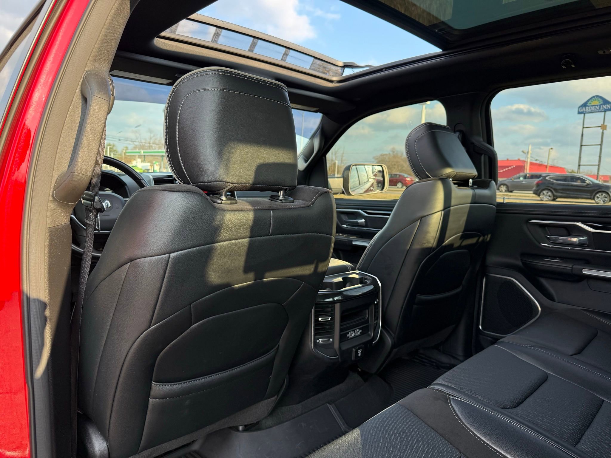 Used 2021 RAM 1500 Laramie w/ Sport Appearance Package image 39