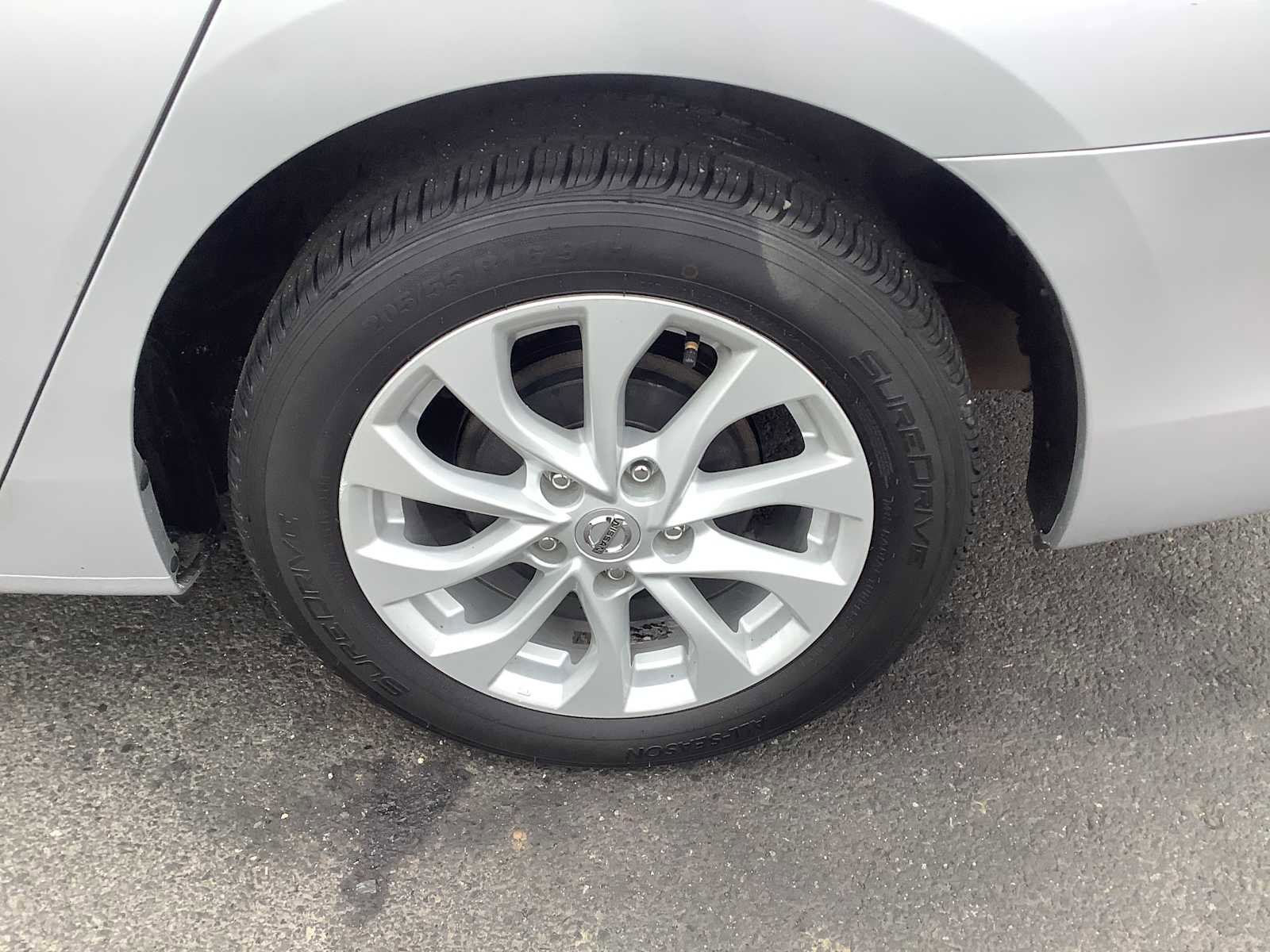 Used 2018 Nissan Sentra SV image 7