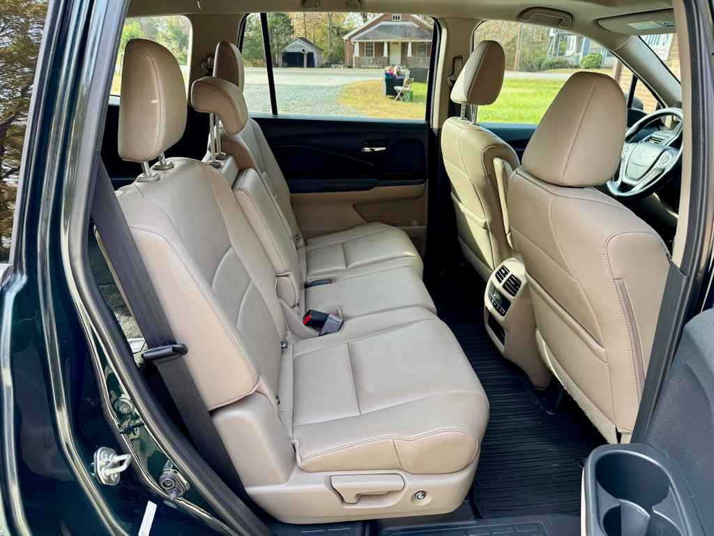 Used 2016 Honda Pilot EX-L image 10