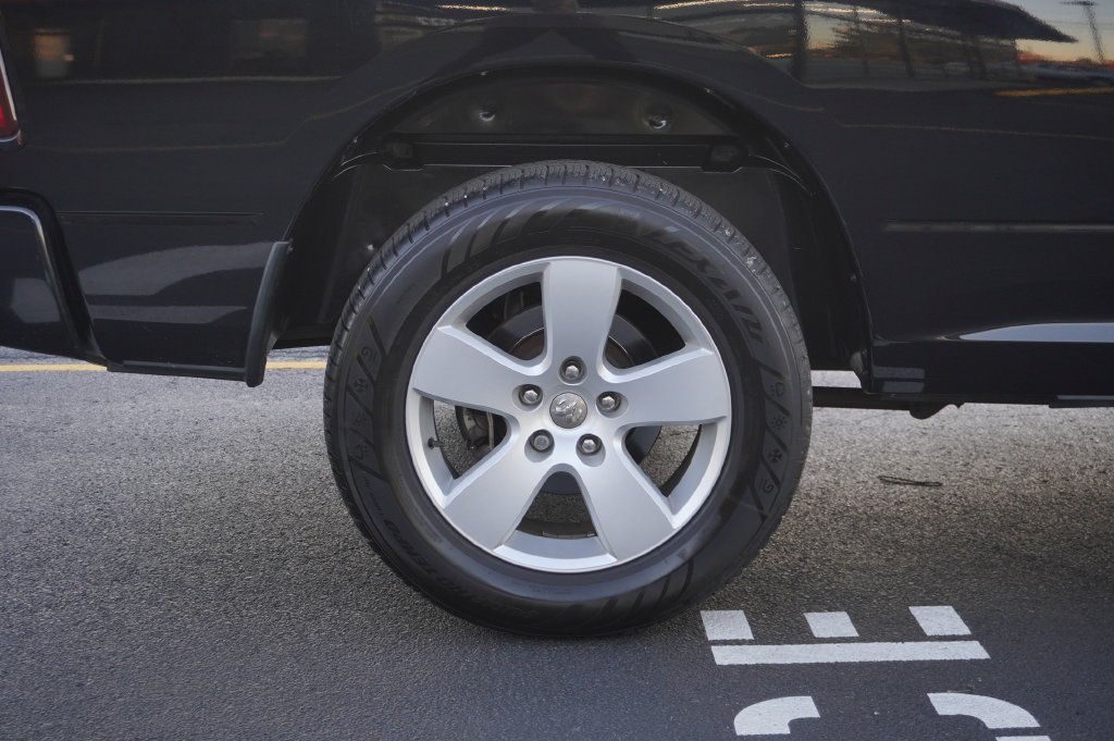Used 2012 RAM 1500 Express RWD image 12