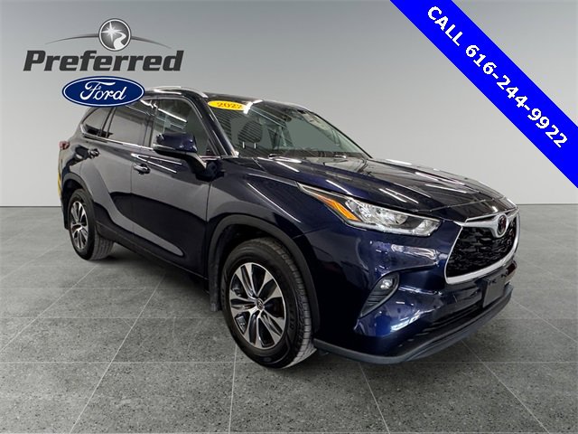Used 2022 Toyota Highlander XLE