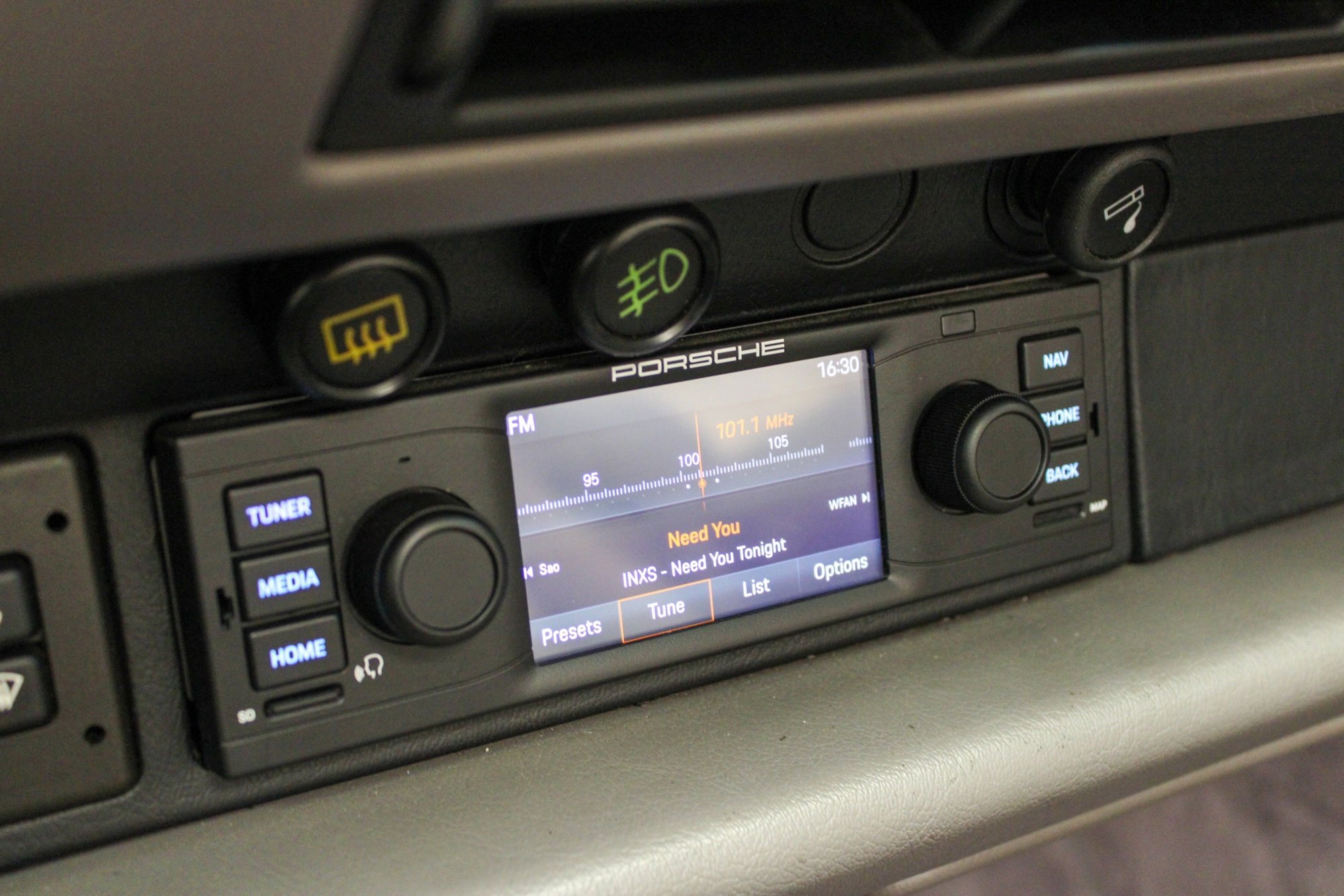 Used 1992 Porsche 911 America Roadster image 41