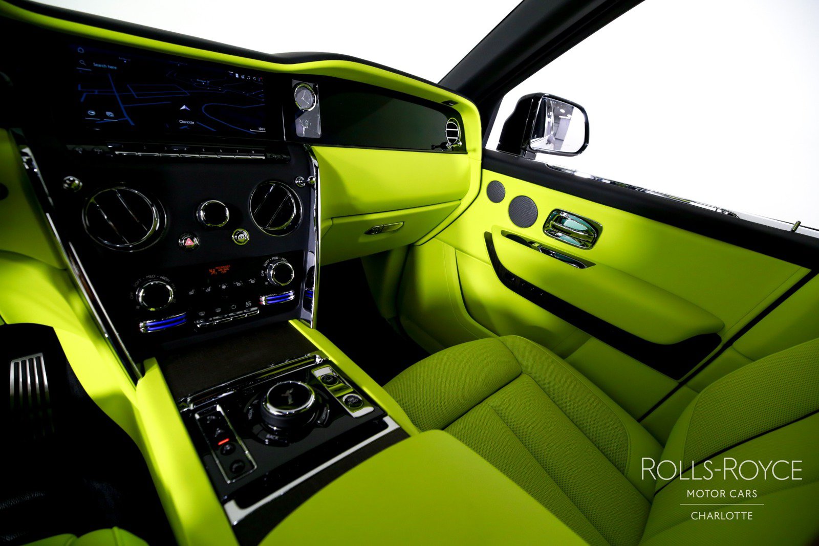 New 2027 Rolls-Royce Cullinan AWD/4WD image 16