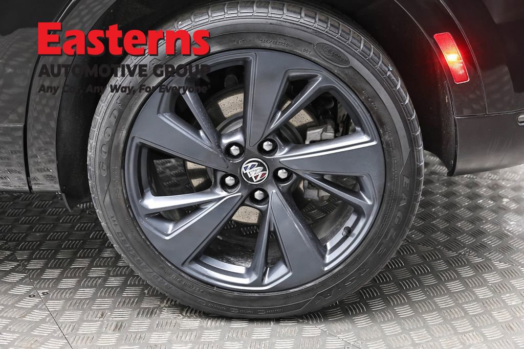 Used 2022 Buick Envision Preferred image 8