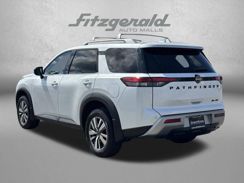 Used 2025 Nissan Pathfinder SL w/ Lighting Package (N92) image 7