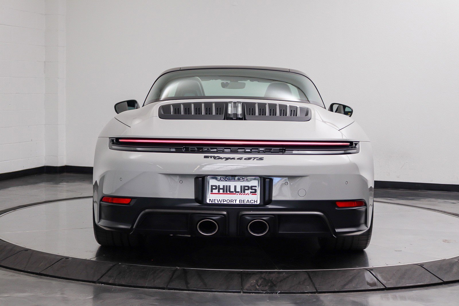 Used 2026 Porsche 911 Targa 4 GTS AWD/4WD image 16
