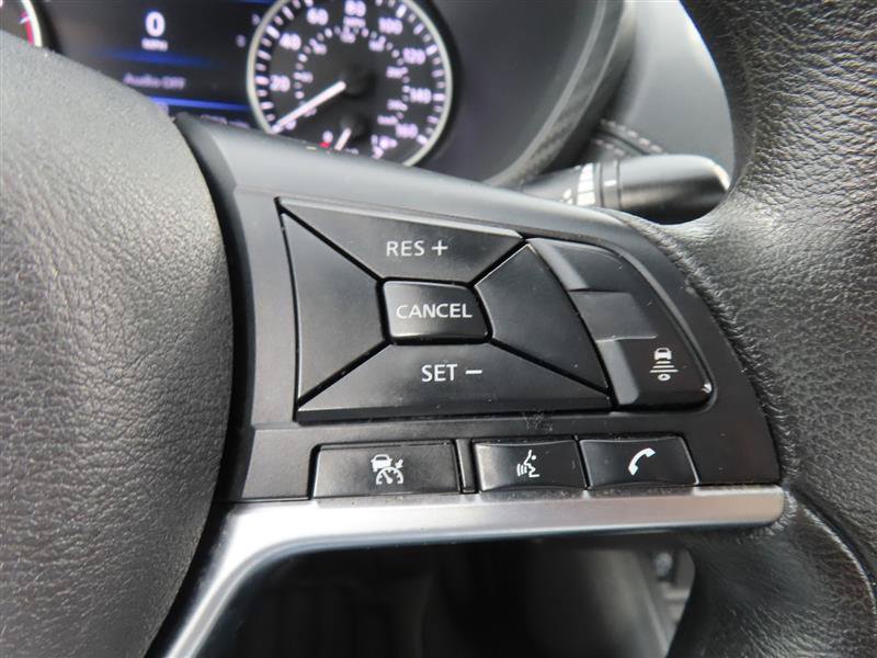 Used 2025 Nissan Sentra SV FWD image 22