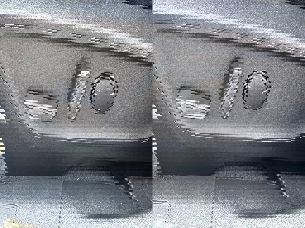 New 2025 Ford Escape SE w/ PHEV Premium Package image 23