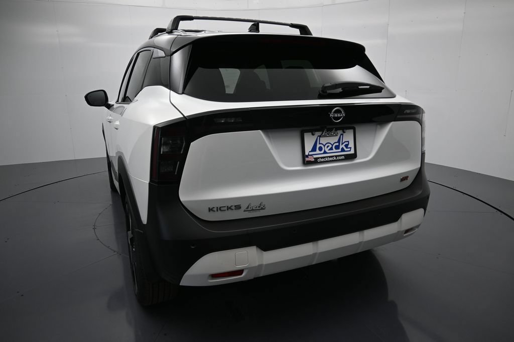 New 2026 Nissan Kicks SR w/ Cold Weather Package FWD image 22