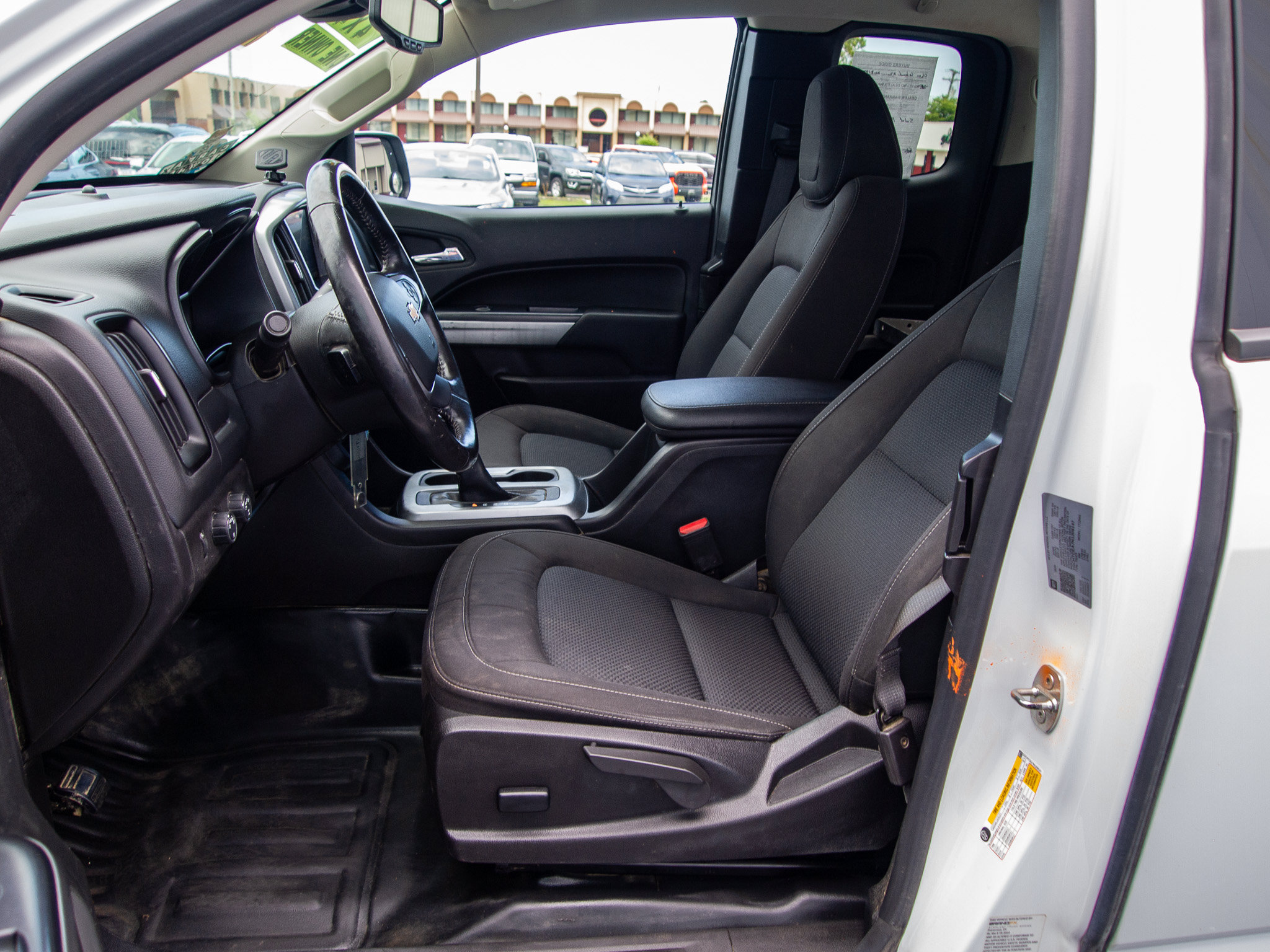 Used 2022 Chevrolet Colorado LT w/ Fleet Safety Package AWD/4WD image 13