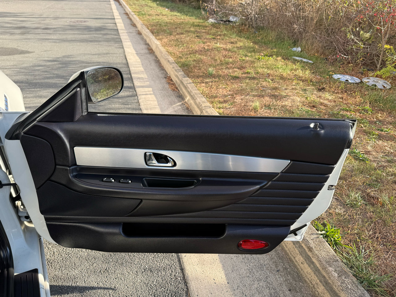 Used 2003 Ford Thunderbird image 28