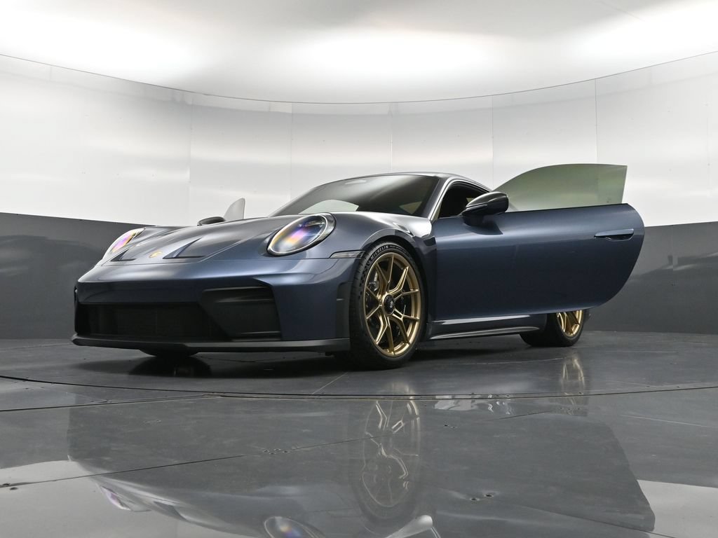 Certified 2026 Porsche 911 GT3 RWD image 38