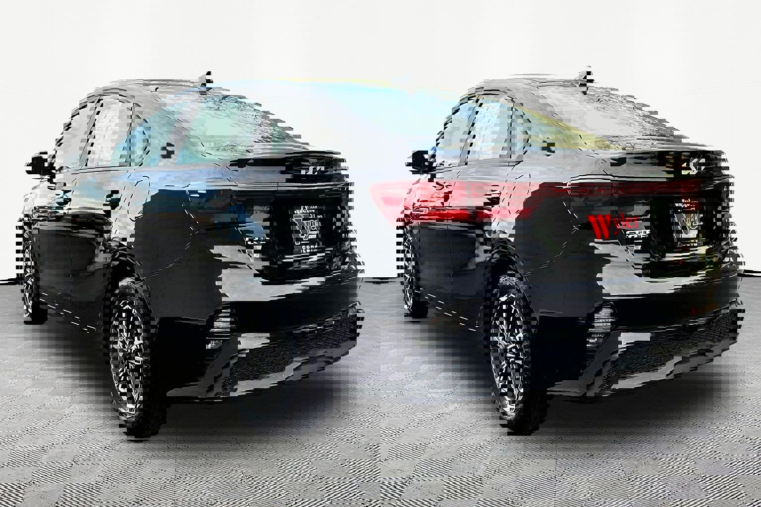 Certified 2023 Kia Forte LXS w/ LXS Technology Package image 4