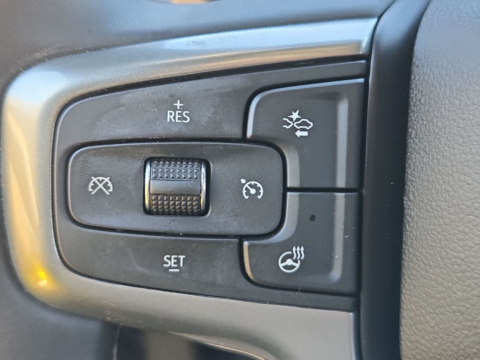 Used 2024 Chevrolet Suburban Premier RWD image 24