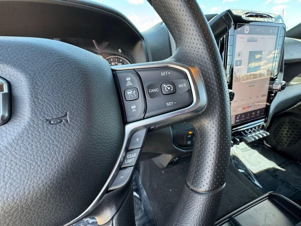 New 2025 RAM 2500 Tradesman AWD/4WD image 21