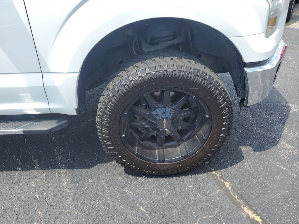 Used 2015 Ford F150 XLT w/ Equipment Group 302A Luxury AWD/4WD image 6