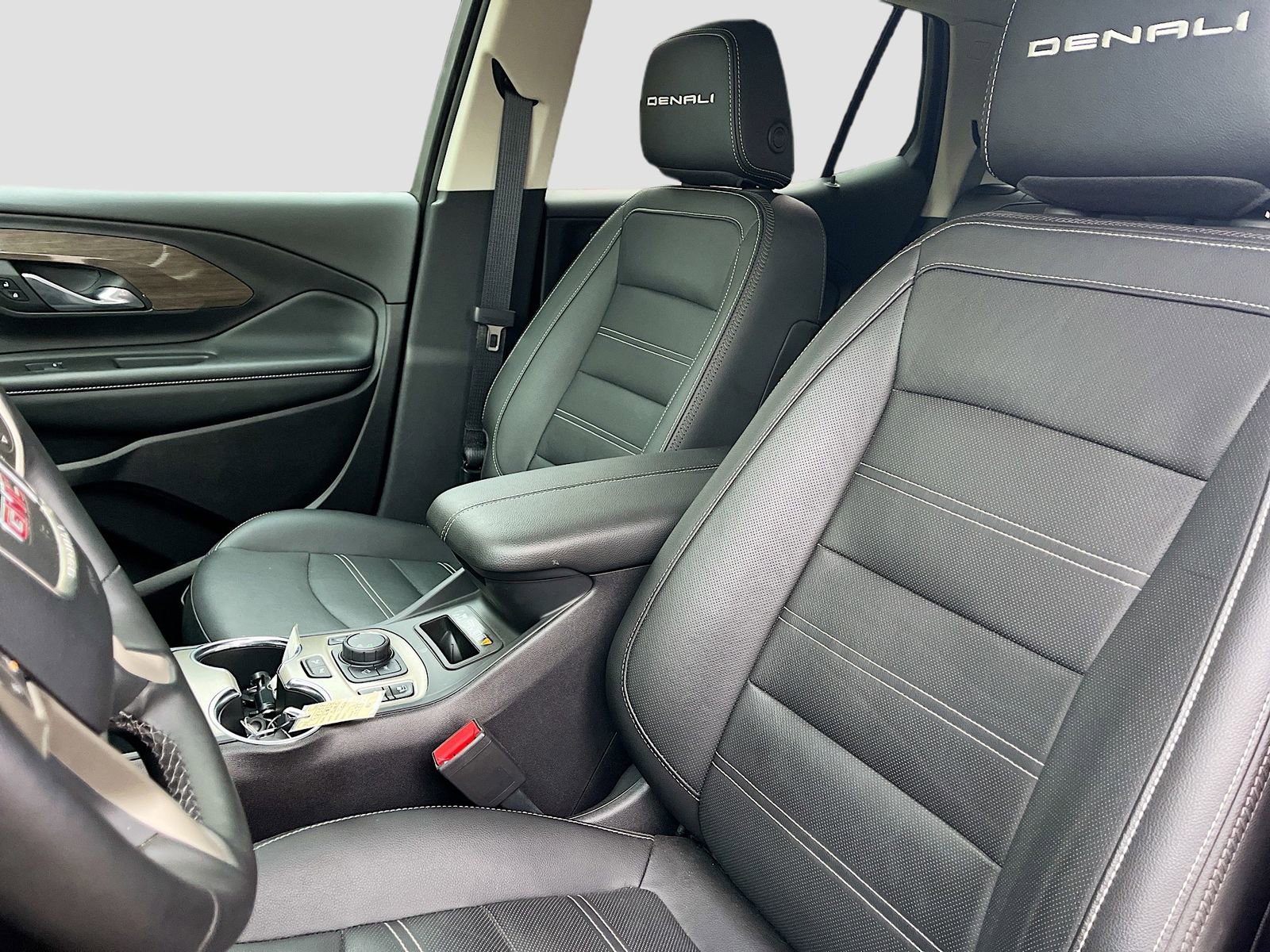 Used 2024 GMC Terrain Denali w/ Denali Premium Package image 22