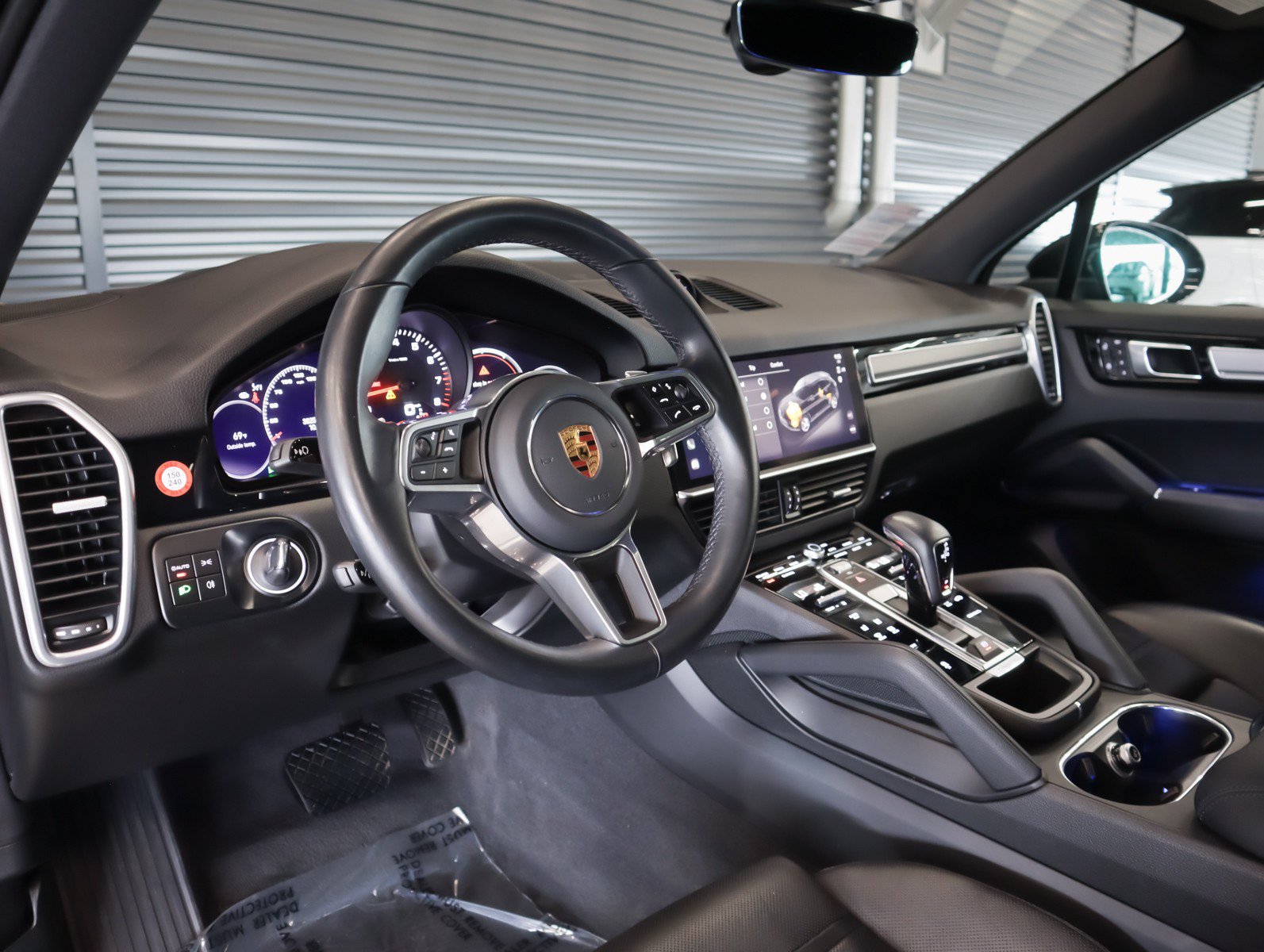 Certified 2023 Porsche Cayenne Platinum Edition AWD/4WD image 4