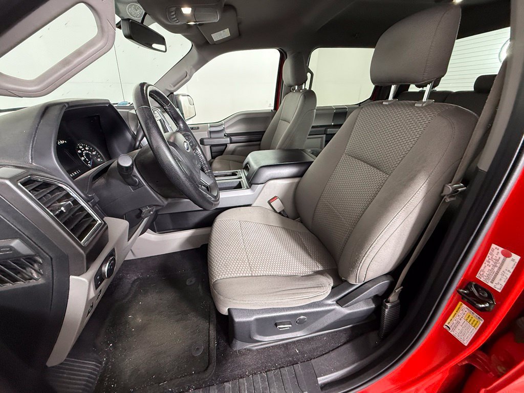 Used 2016 Ford F150 XLT w/ Equipment Group 301A Mid RWD image 4