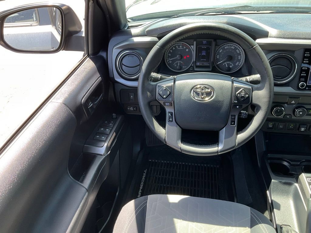 Used 2020 Toyota Tacoma TRD Off-Road w/ Technology Package AWD/4WD image 36