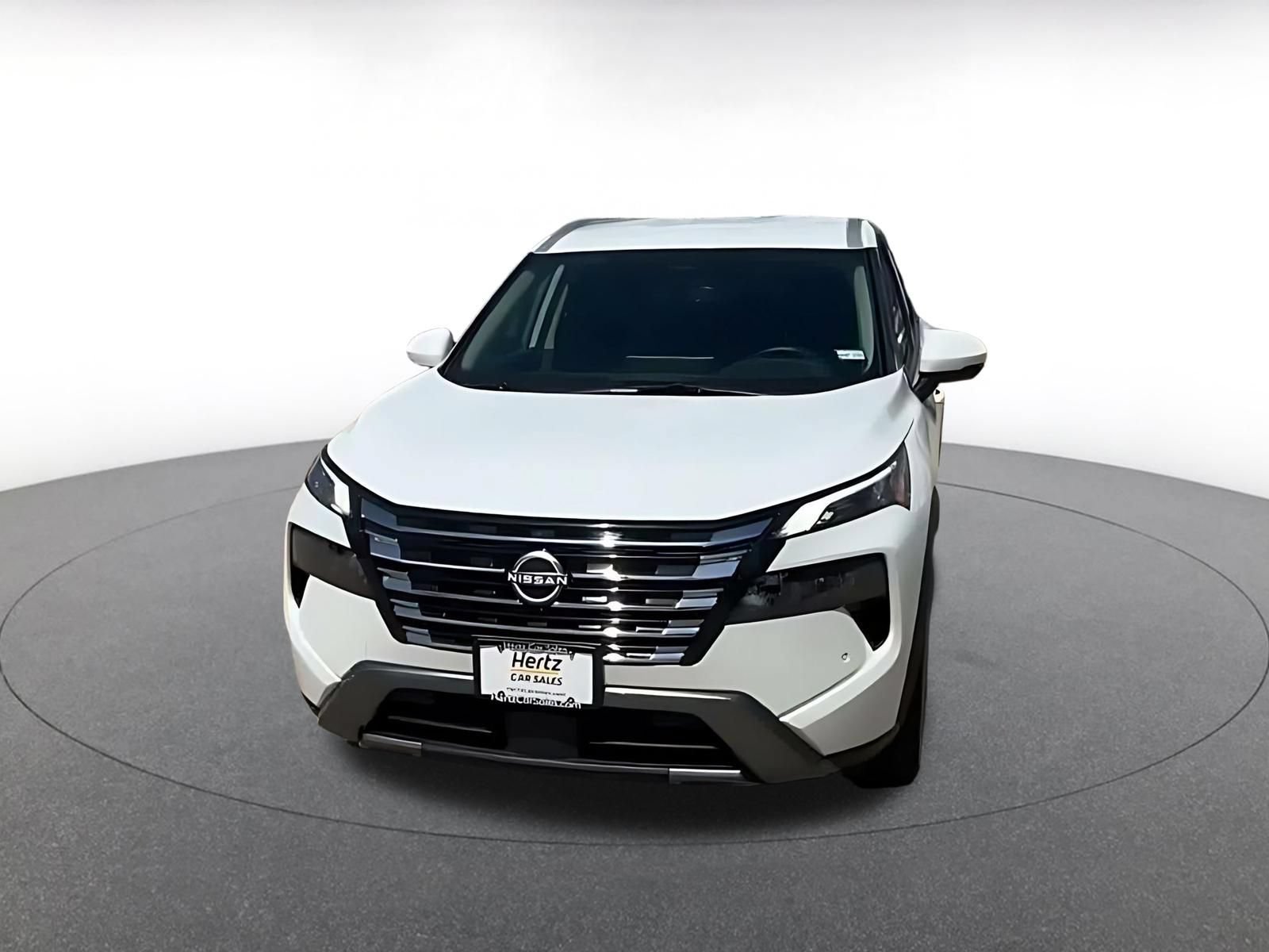 Used 2026 Nissan Rogue SL FWD image 6