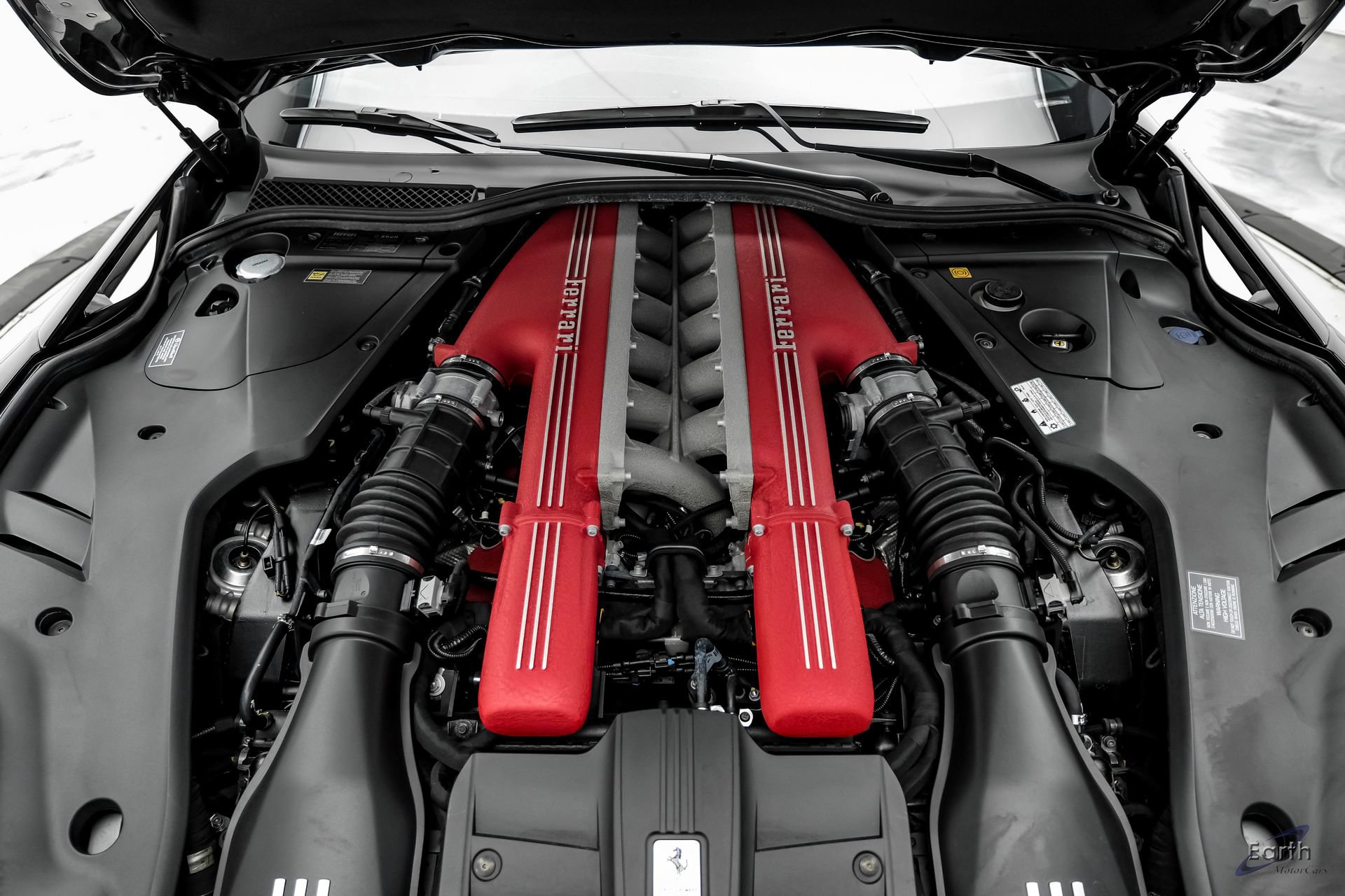Used 2017 Ferrari F12 Berlinetta RWD image 4