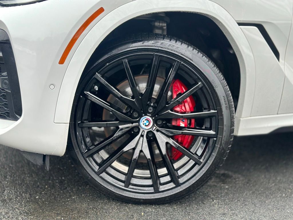 Certified 2023 BMW X6 M50i w/ Executive Package image 2