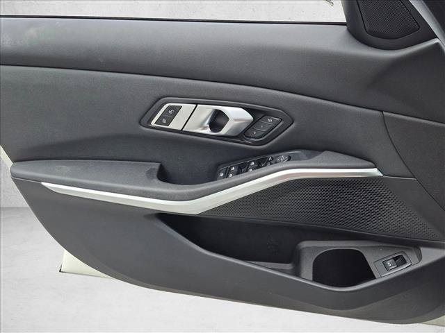 Used 2020 BMW 330i Sedan w/ Convenience Package RWD image 9