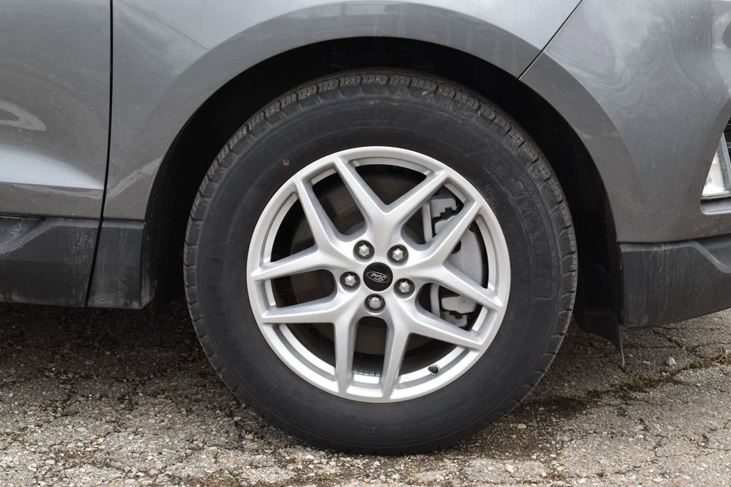 Certified 2024 Ford Edge SEL w/ Convenience Package image 4