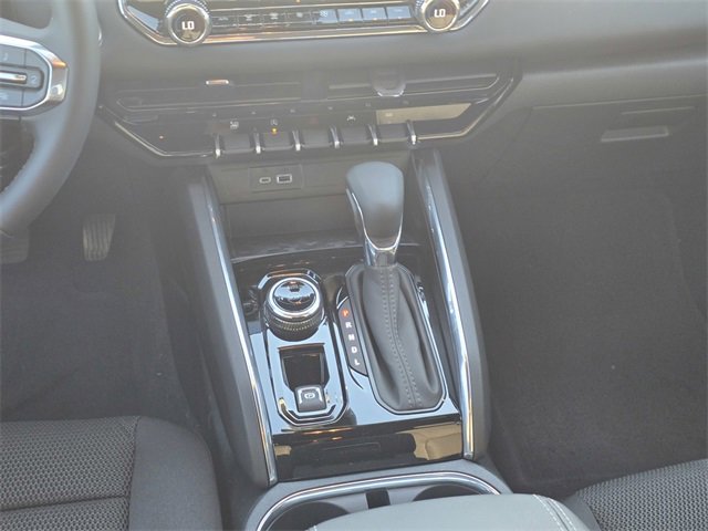 New 2026 GMC Canyon Elevation w/ Convenience Package image 15