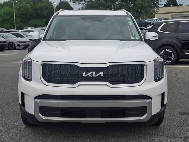 Used 2024 Kia Telluride EX AWD/4WD image 2