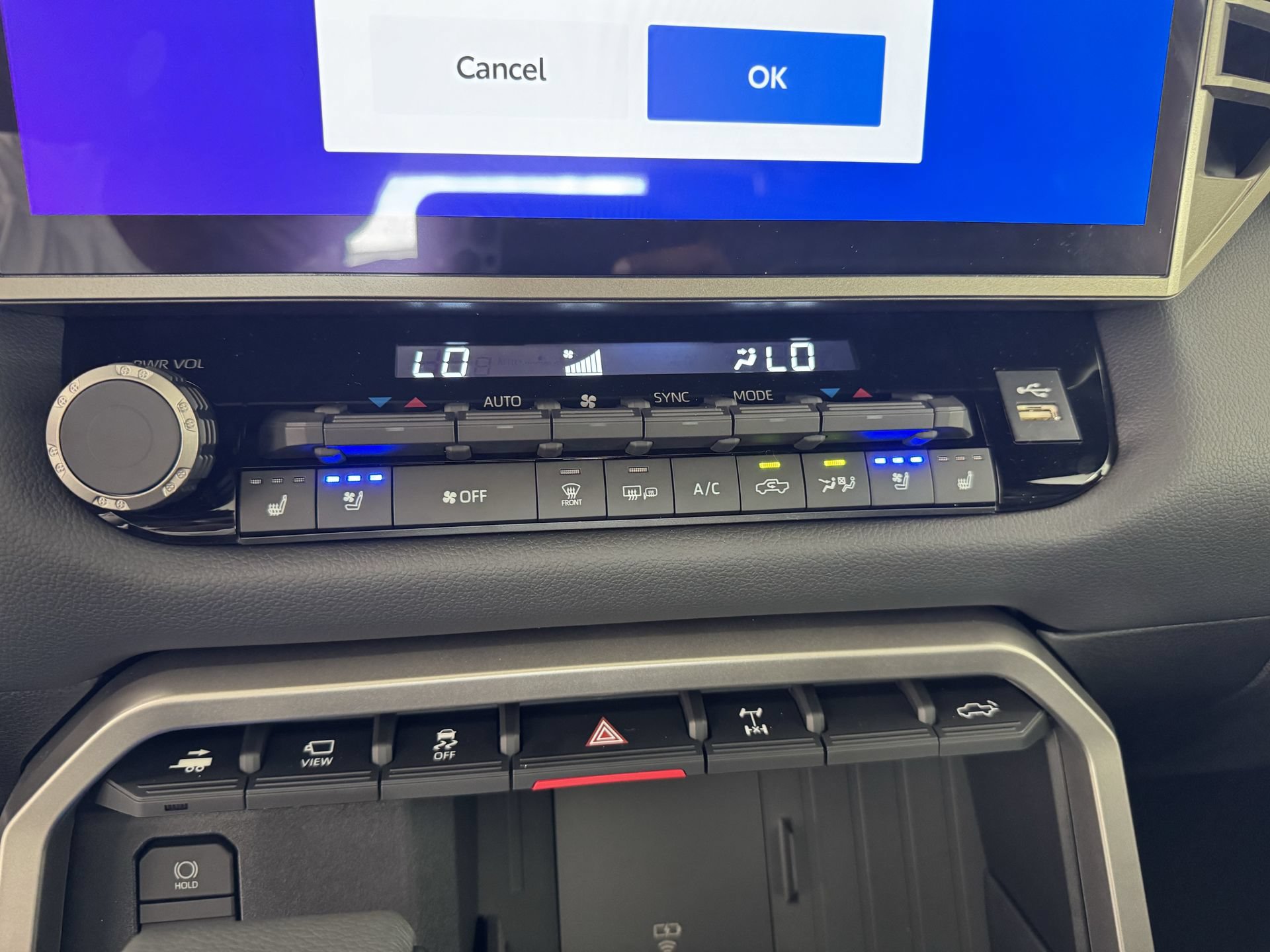 New 2026 Toyota Tundra Limited AWD/4WD image 3