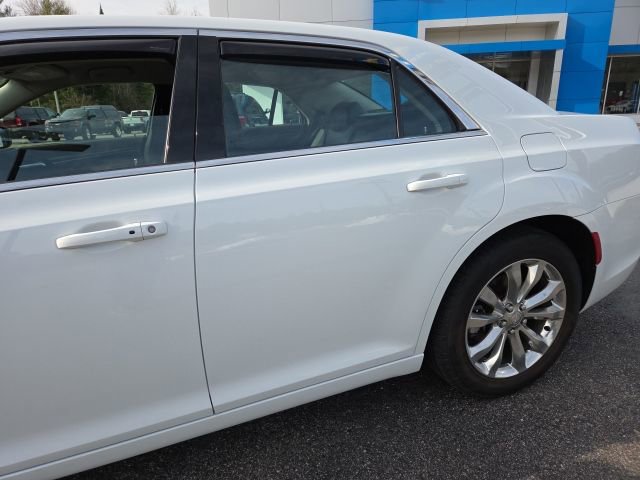 Used 2021 Chrysler 300 Touring L image 28