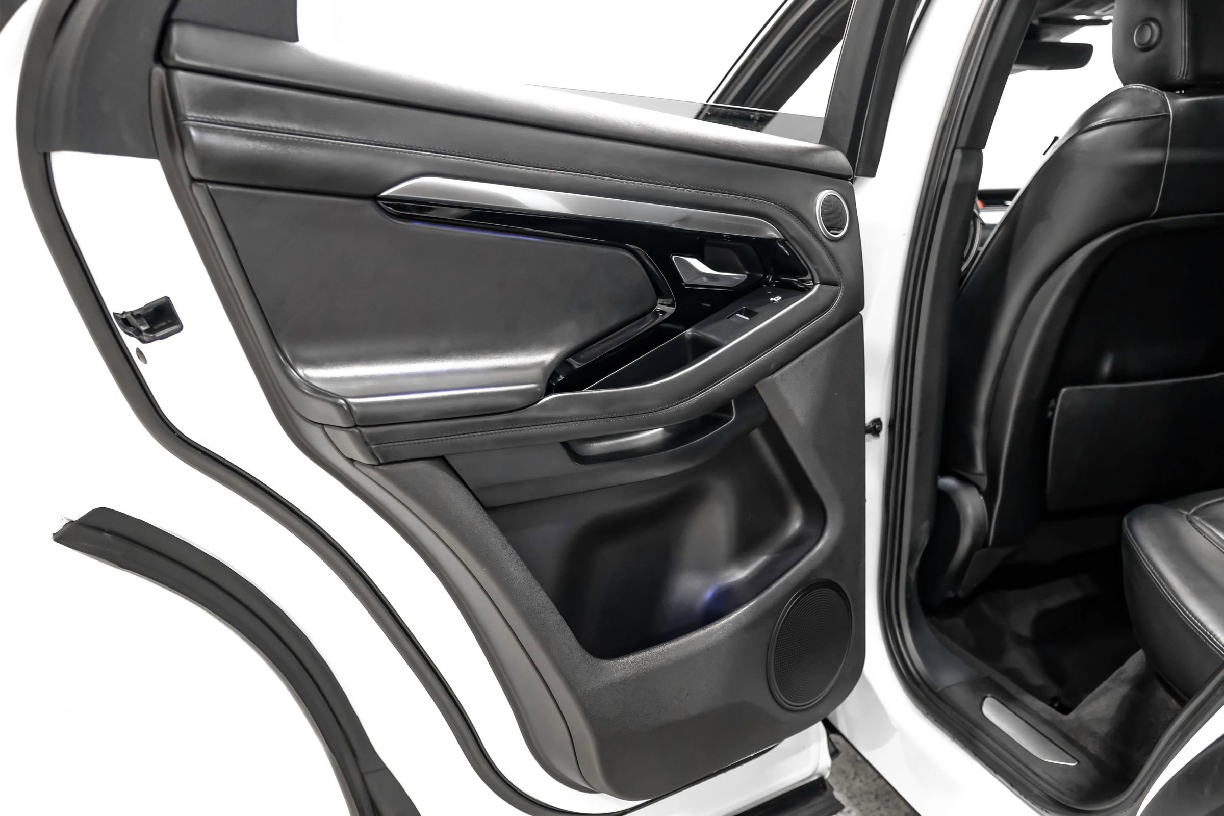 Used 2020 Land Rover Range Rover Evoque R-Dynamic SE image 57