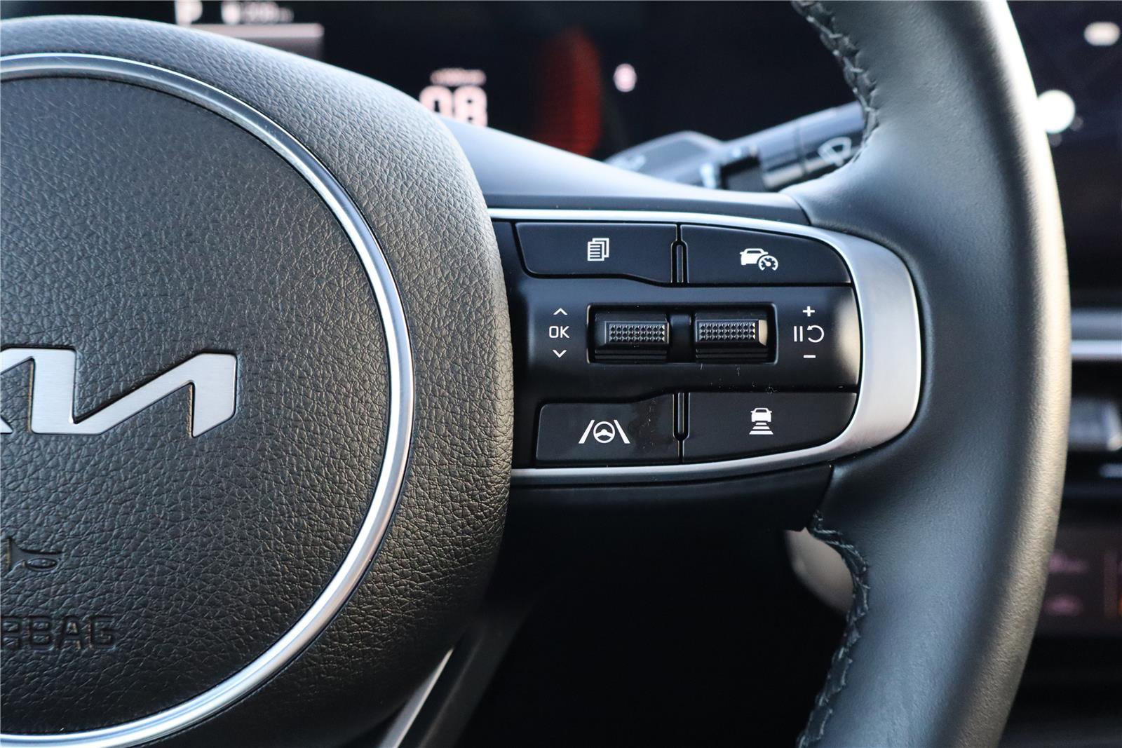 Used 2025 Kia K5 GT-Line w/ GT-Line Premium Package image 17