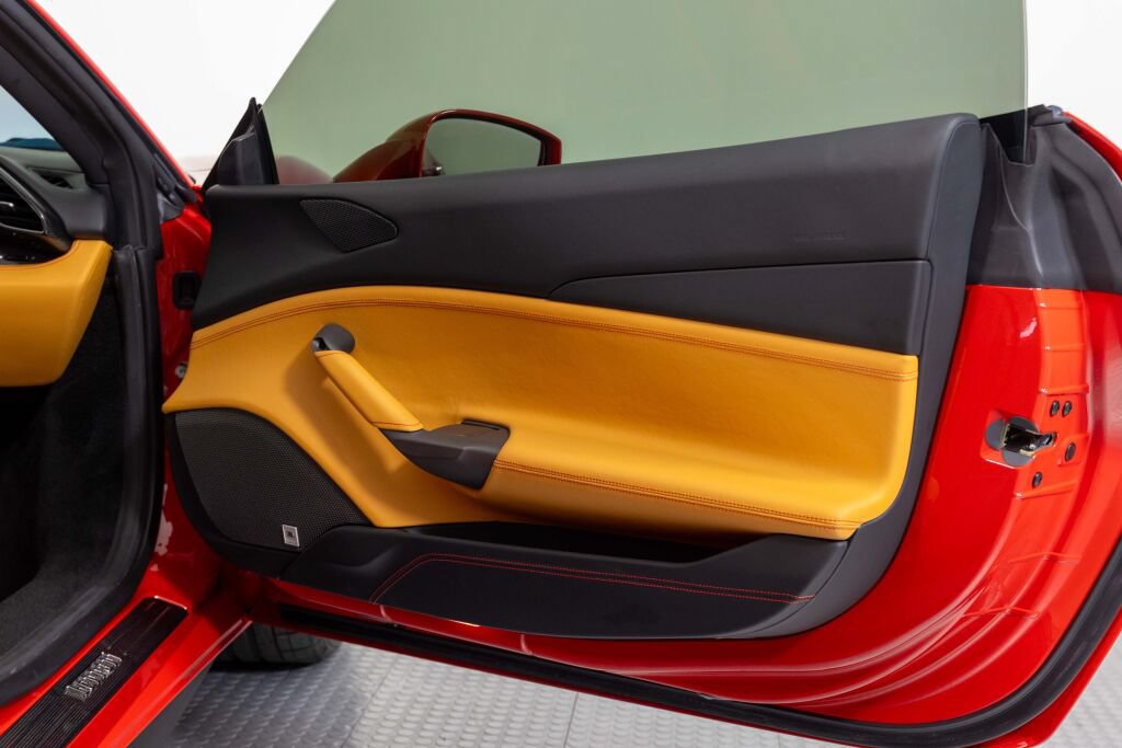 Used 2017 Ferrari 488 GTB RWD image 43