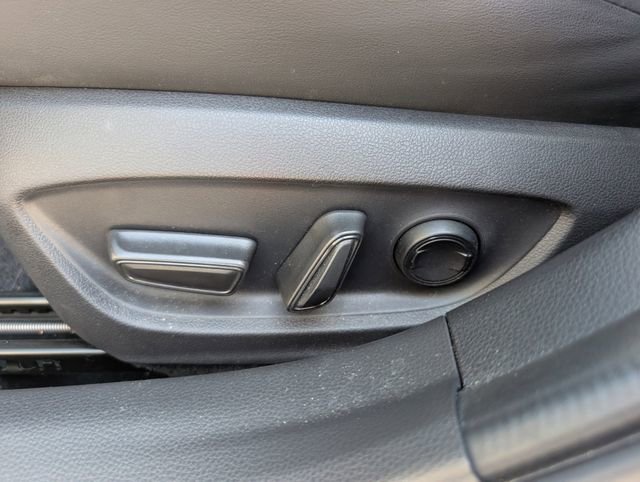 Used 2023 Toyota Prius XLE image 15