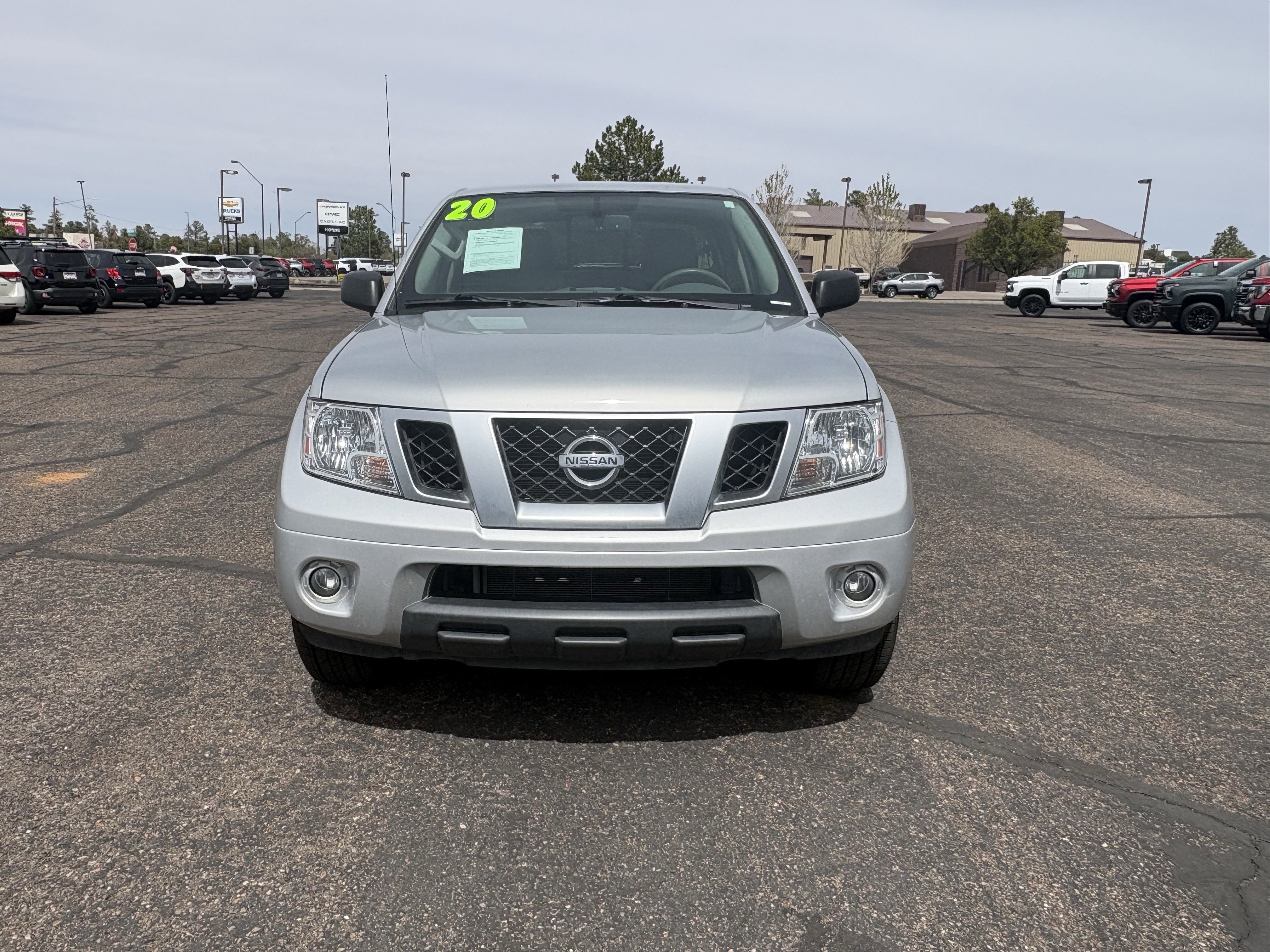 Used 2020 Nissan Frontier SV RWD image 4