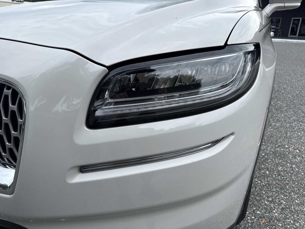Certified 2023 Lincoln Nautilus Reserve AWD/4WD image 9