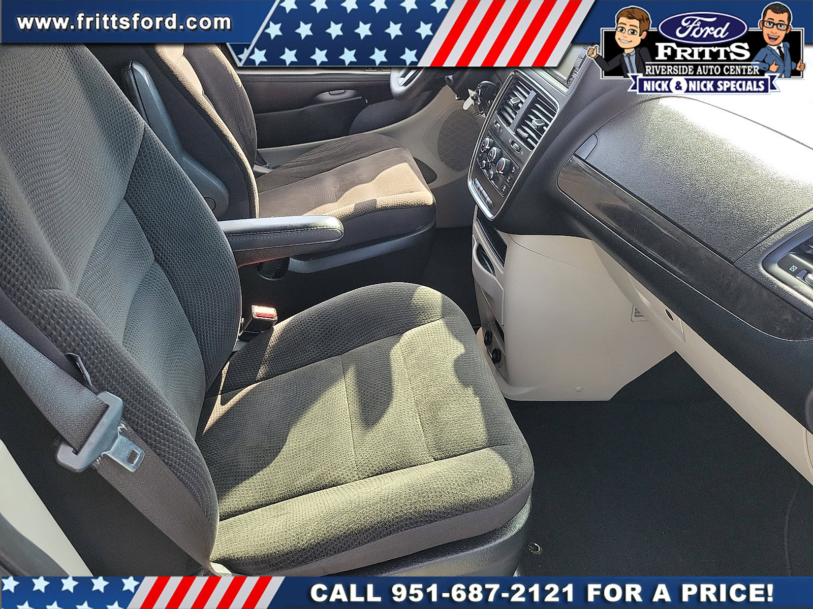 Used 2018 Dodge Grand Caravan SE w/ UConnect Hands-Free Group image 13