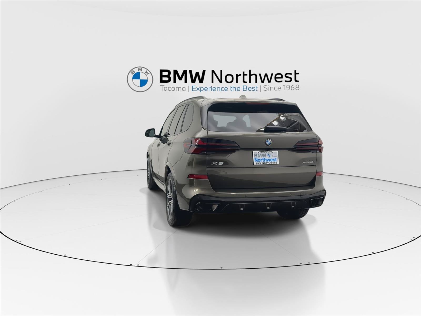 New 2026 BMW X5 xDrive40i w/ M Sport Package AWD/4WD image 13