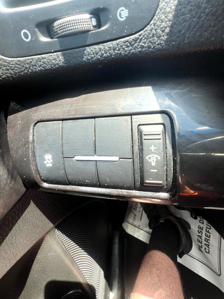 Used 2014 Kia Sorento LX image 25