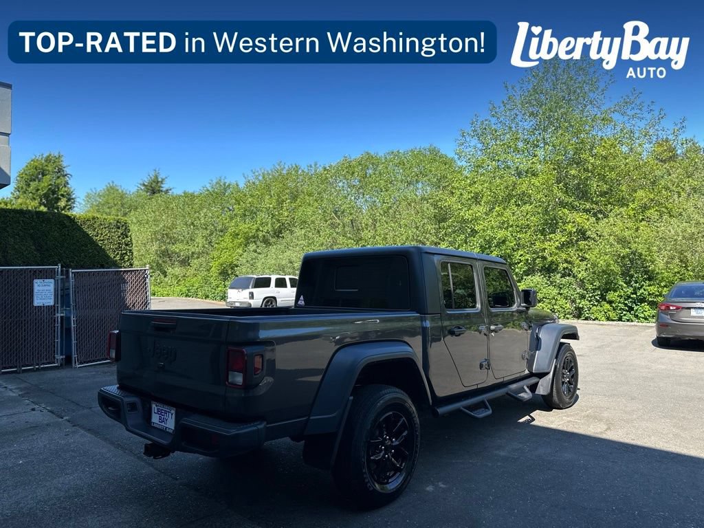 Used 2023 Jeep Gladiator Sport AWD/4WD image 7