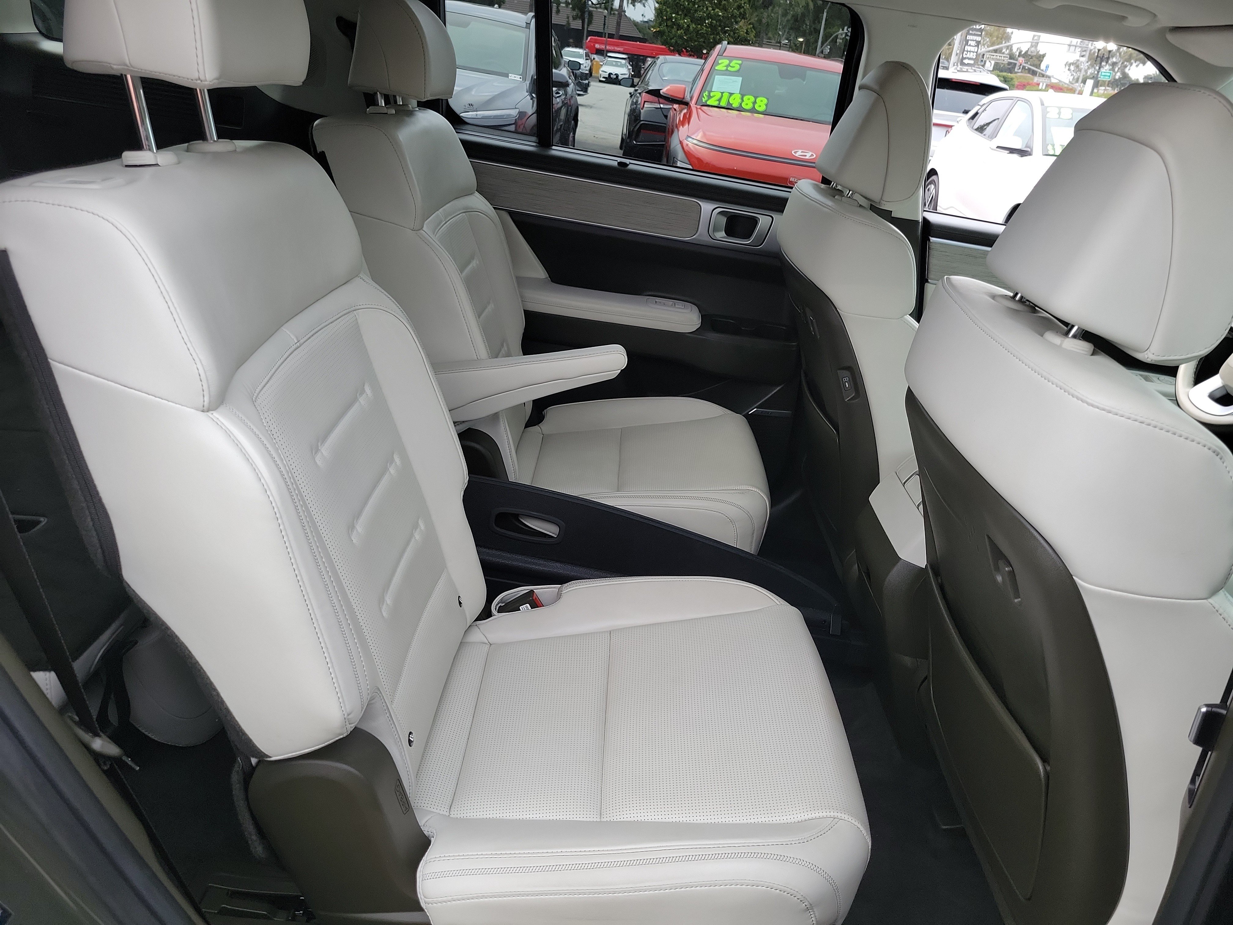 Used 2025 Hyundai Santa Fe Calligraphy AWD/4WD image 22