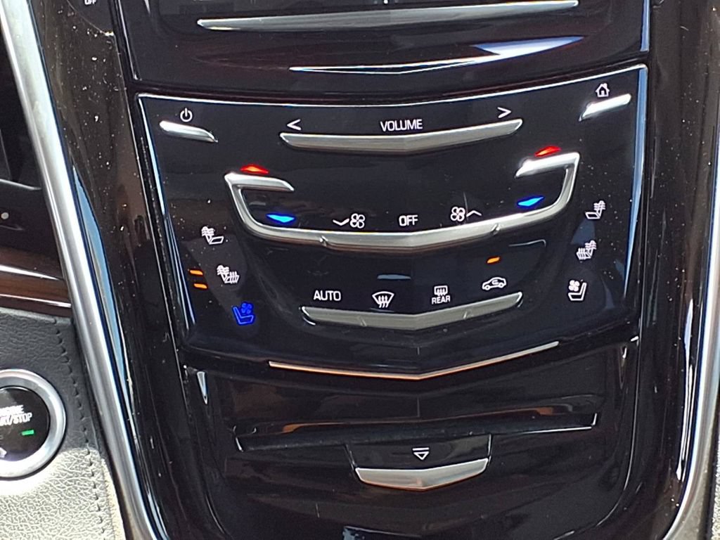 Used 2020 Cadillac Escalade ESV Luxury RWD image 16