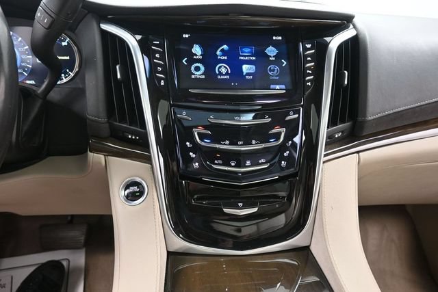 Used 2020 Cadillac Escalade Luxury AWD/4WD image 10