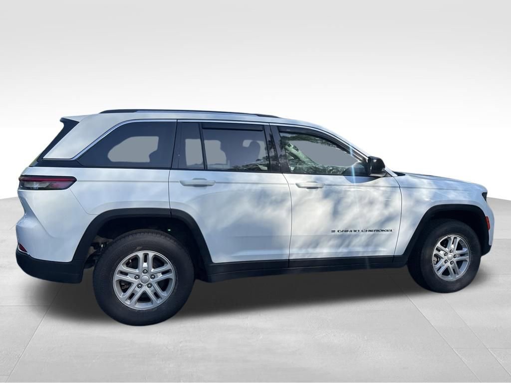 Used 2023 Jeep Grand Cherokee Laredo w/ Trailer Tow Prep Group (B) image 14