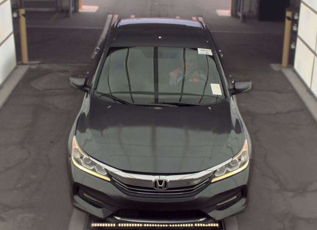 Used 2016 Honda Accord Sport image 2